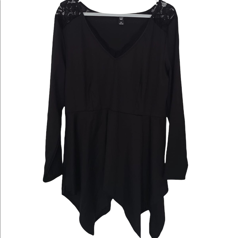 SHEIN | Plus Size Hanky Hem Tee